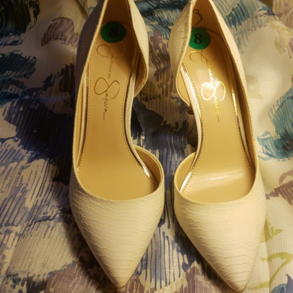 Shoe